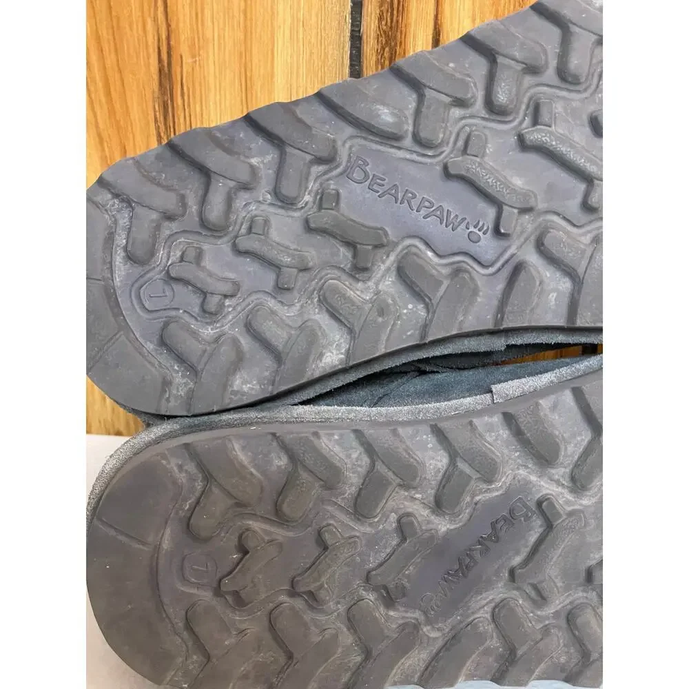 Bearpaw women's Ankle boot size 7‎ gray Suede Shoes